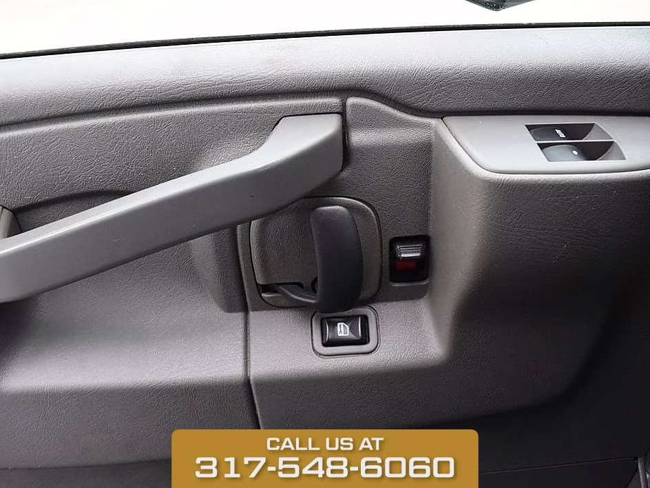 2018 Summit White Chevrolet Express 3500 Work Van RWD Truck