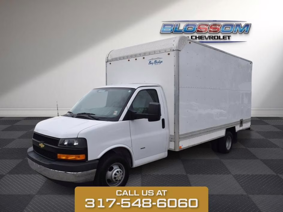2018 Summit White Chevrolet Express 3500 Work Van RWD Truck