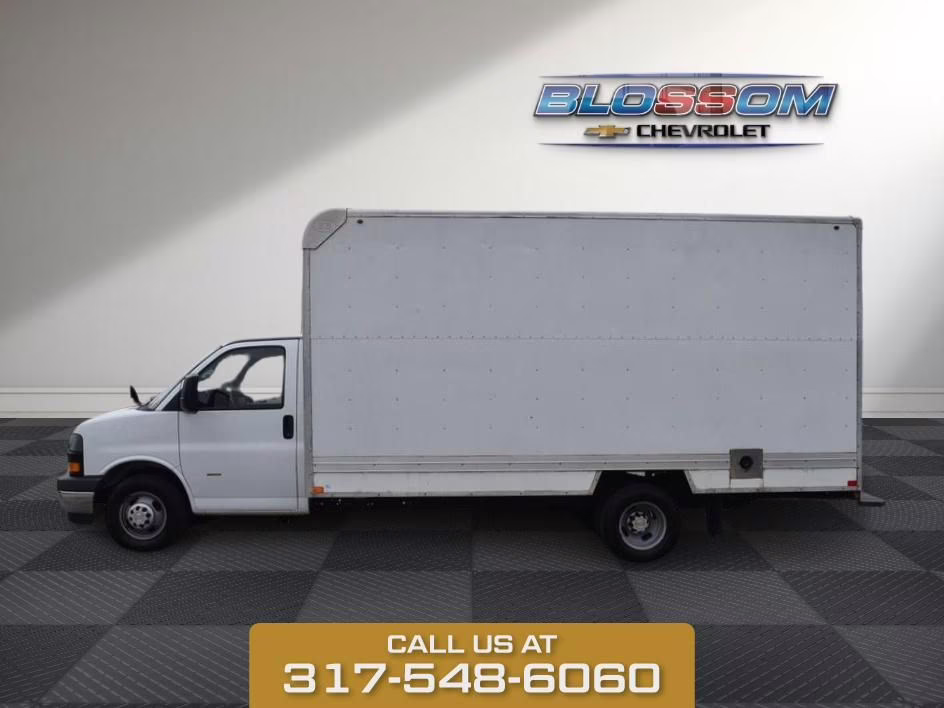 2018 Summit White Chevrolet Express 3500 Work Van RWD Truck