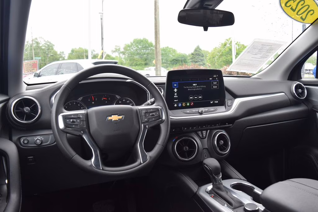 2025 Riptide Blue Chevrolet Blazer LT FWD SUV