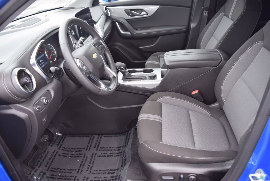 2025 Riptide Blue Chevrolet Blazer LT FWD SUV