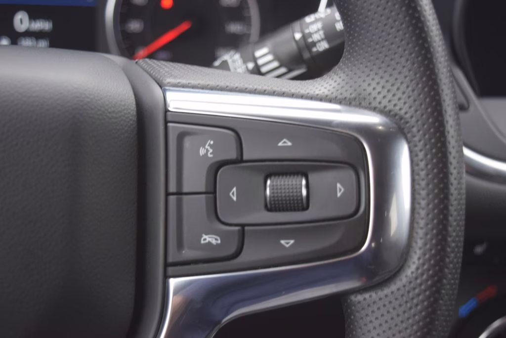 2025 Riptide Blue Chevrolet Blazer LT FWD SUV