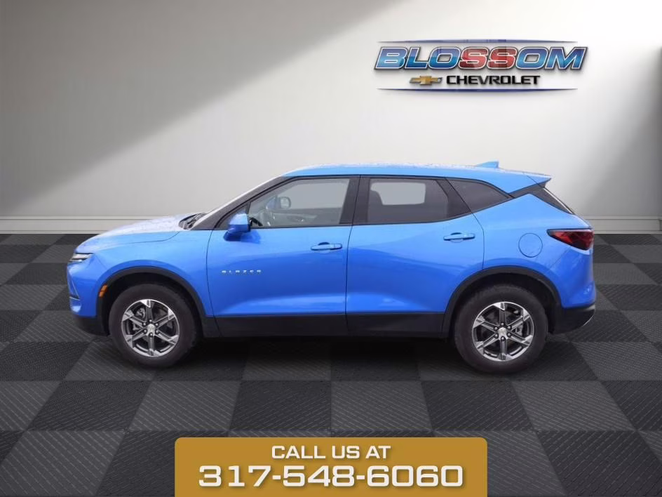 2025 Riptide Blue Chevrolet Blazer LT FWD SUV