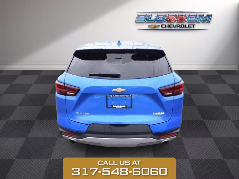 2025 Riptide Blue Chevrolet Blazer LT FWD SUV