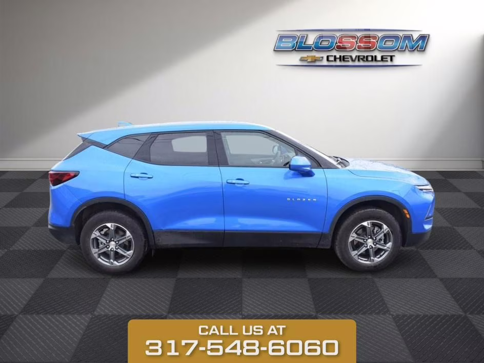 2025 Riptide Blue Chevrolet Blazer LT FWD SUV