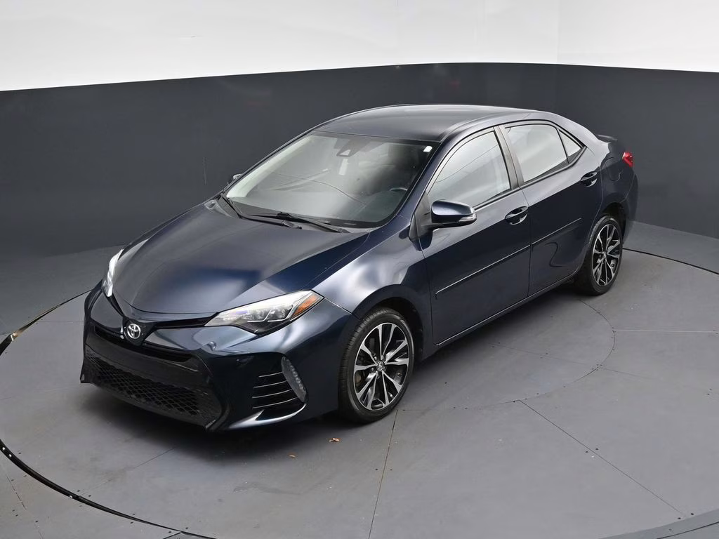 2018 Aqua Toyota Corolla SE FWD Sedan