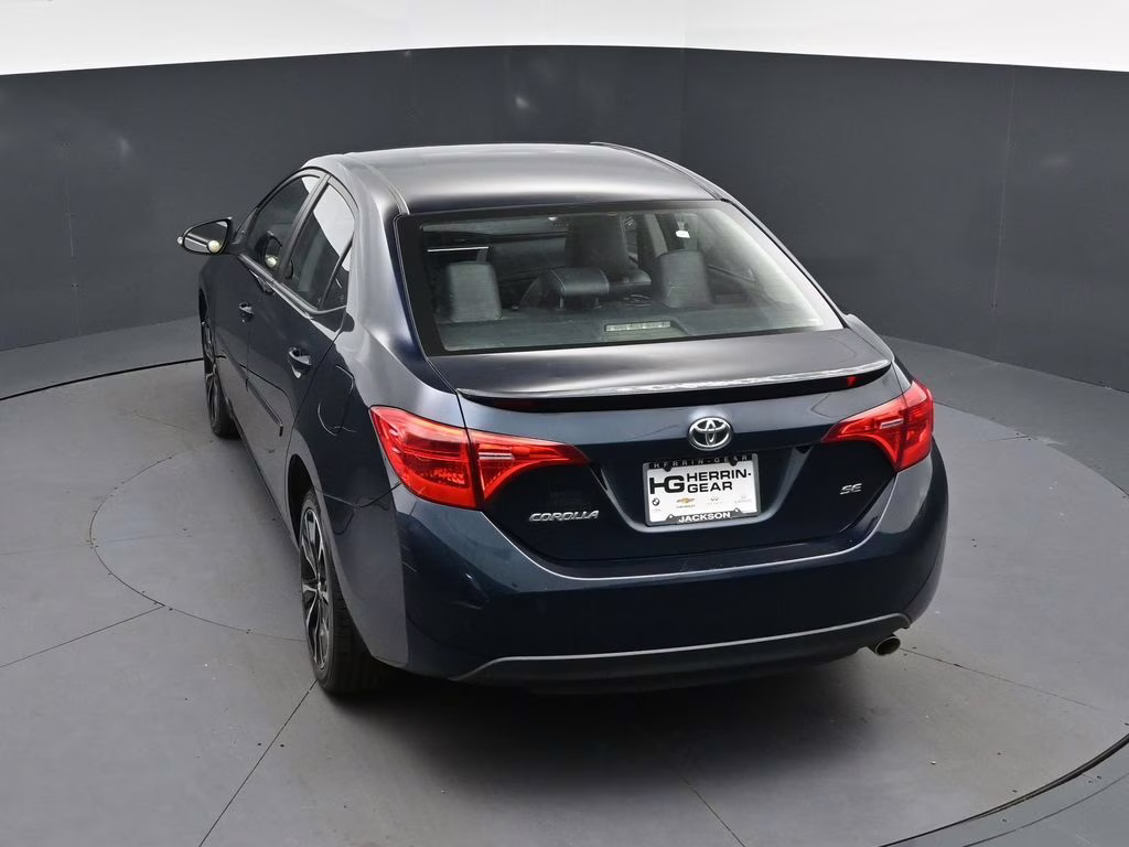2018 Aqua Toyota Corolla SE FWD Sedan