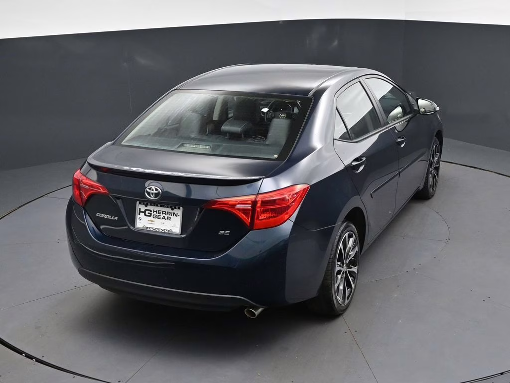 2018 Aqua Toyota Corolla SE FWD Sedan