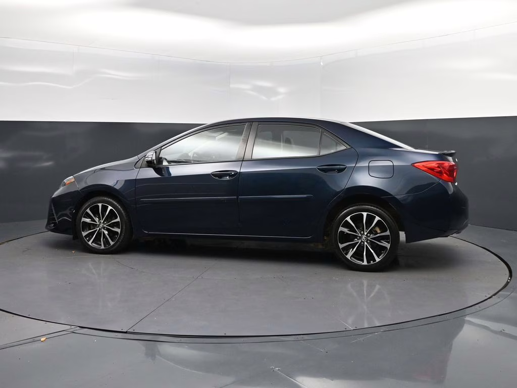 2018 Aqua Toyota Corolla SE FWD Sedan