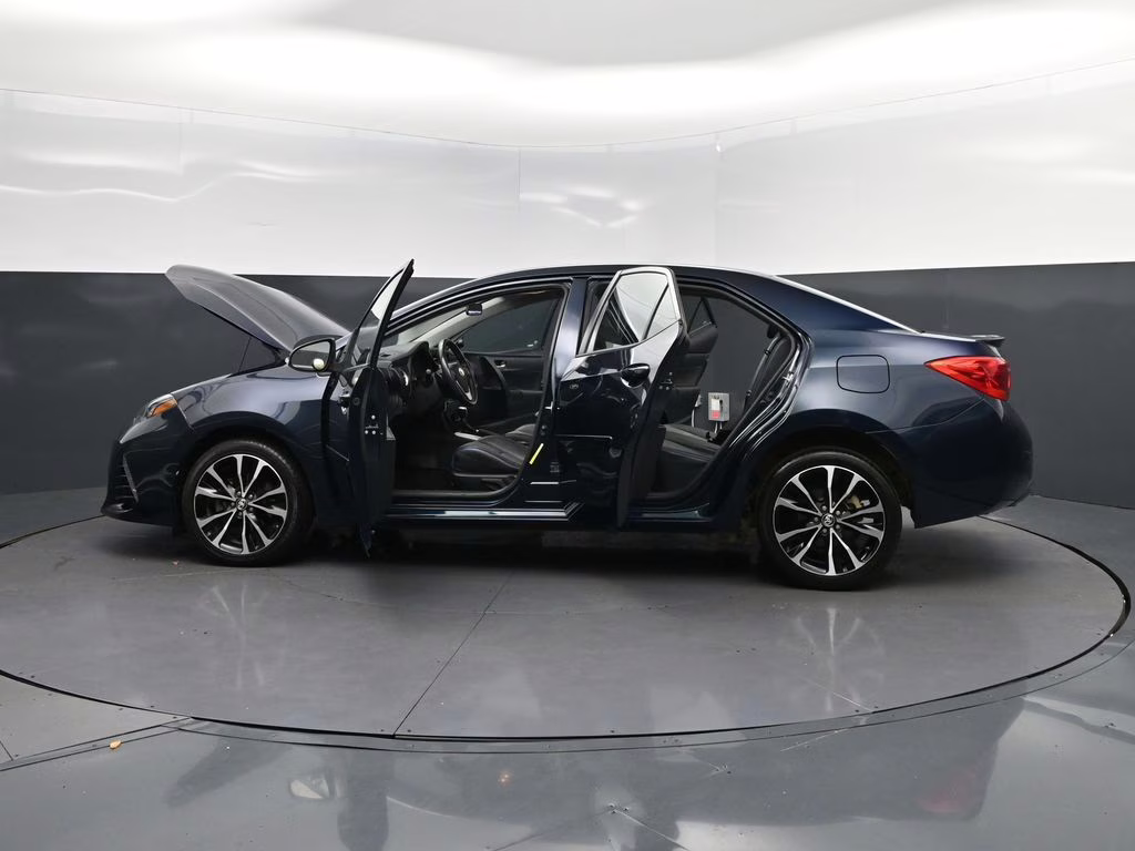 2018 Aqua Toyota Corolla SE FWD Sedan