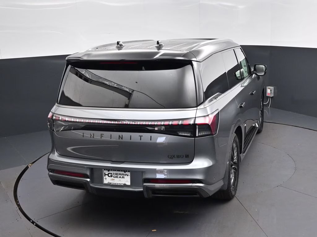 2026 Dynamic Metal/Black Obsidian INFINITI QX80 AUTOGRAPH 4X4 SUV