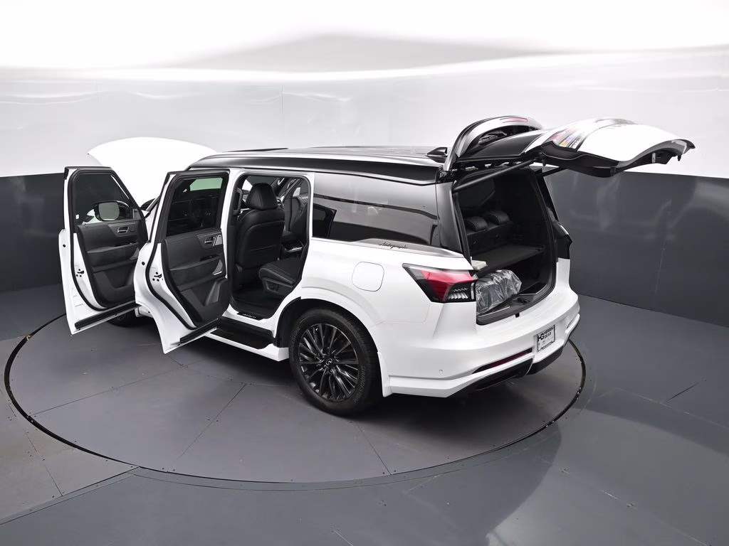 2026 Radiant White/Black Obsidian INFINITI QX80 AUTOGRAPH 4X4 SUV