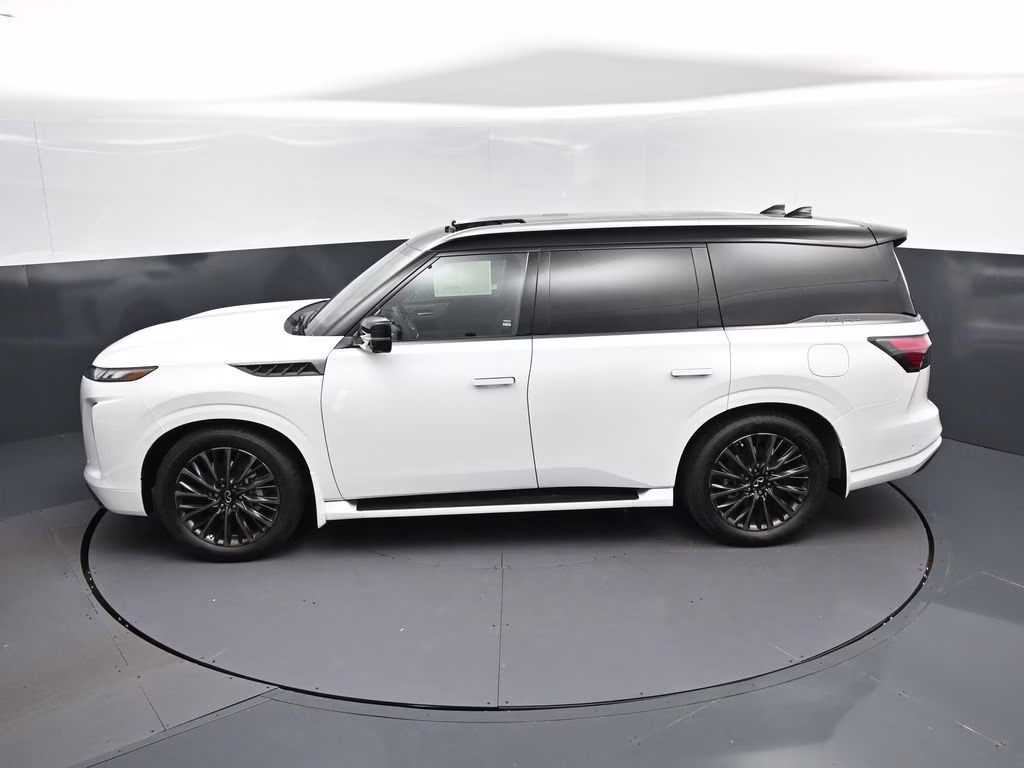 2026 Radiant White/Black Obsidian INFINITI QX80 AUTOGRAPH 4X4 SUV
