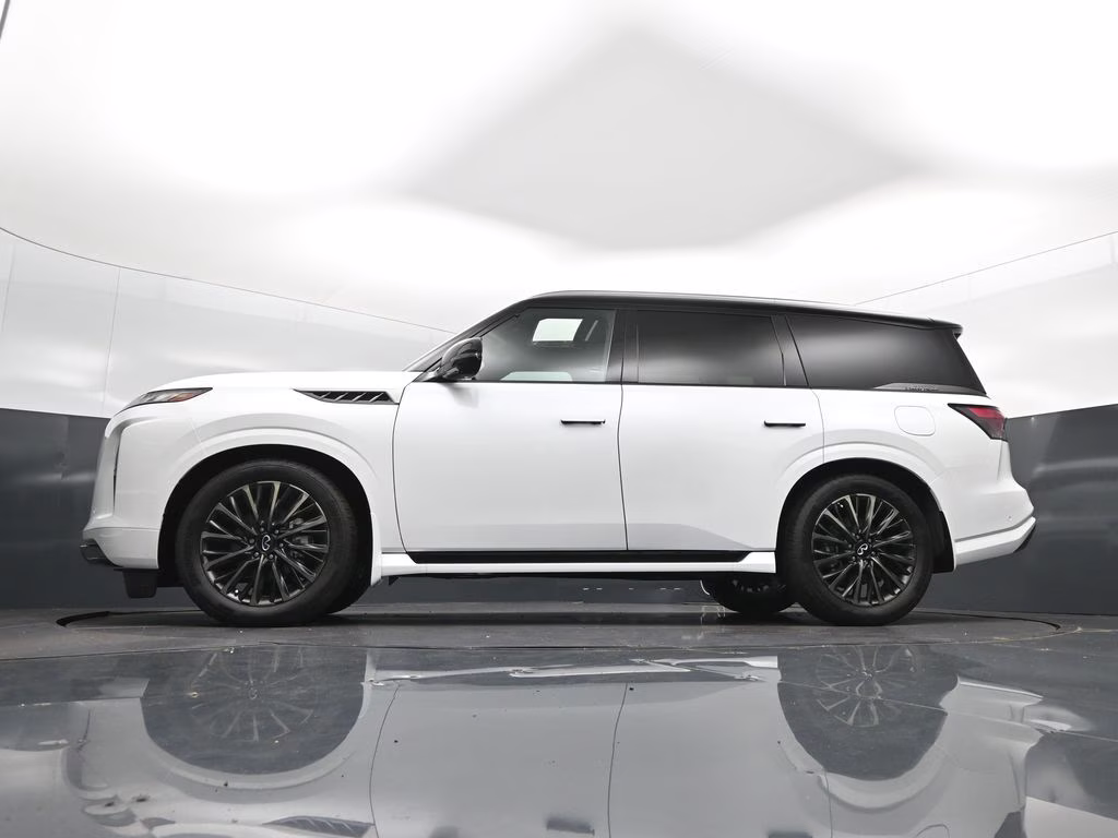 2026 Radiant White/Black Obsidian INFINITI QX80 AUTOGRAPH 4X4 SUV