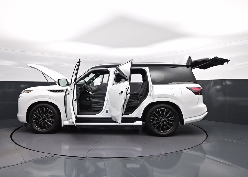 2026 Radiant White/Black Obsidian INFINITI QX80 AUTOGRAPH 4X4 SUV