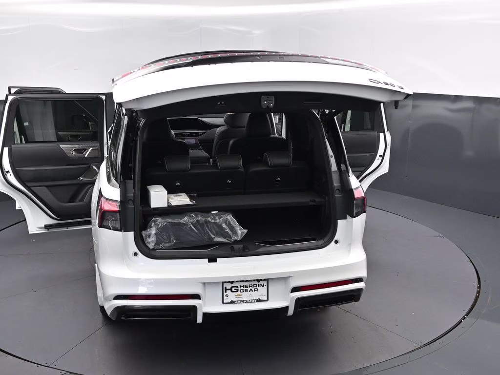 2026 Radiant White/Black Obsidian INFINITI QX80 AUTOGRAPH 4X4 SUV