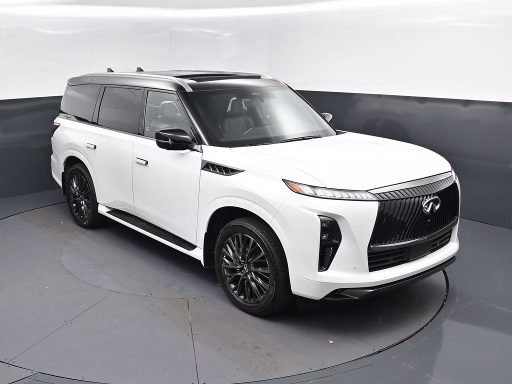 2026 White / Black INFINITI QX80 AUTOGRAPH 4X4 SUV