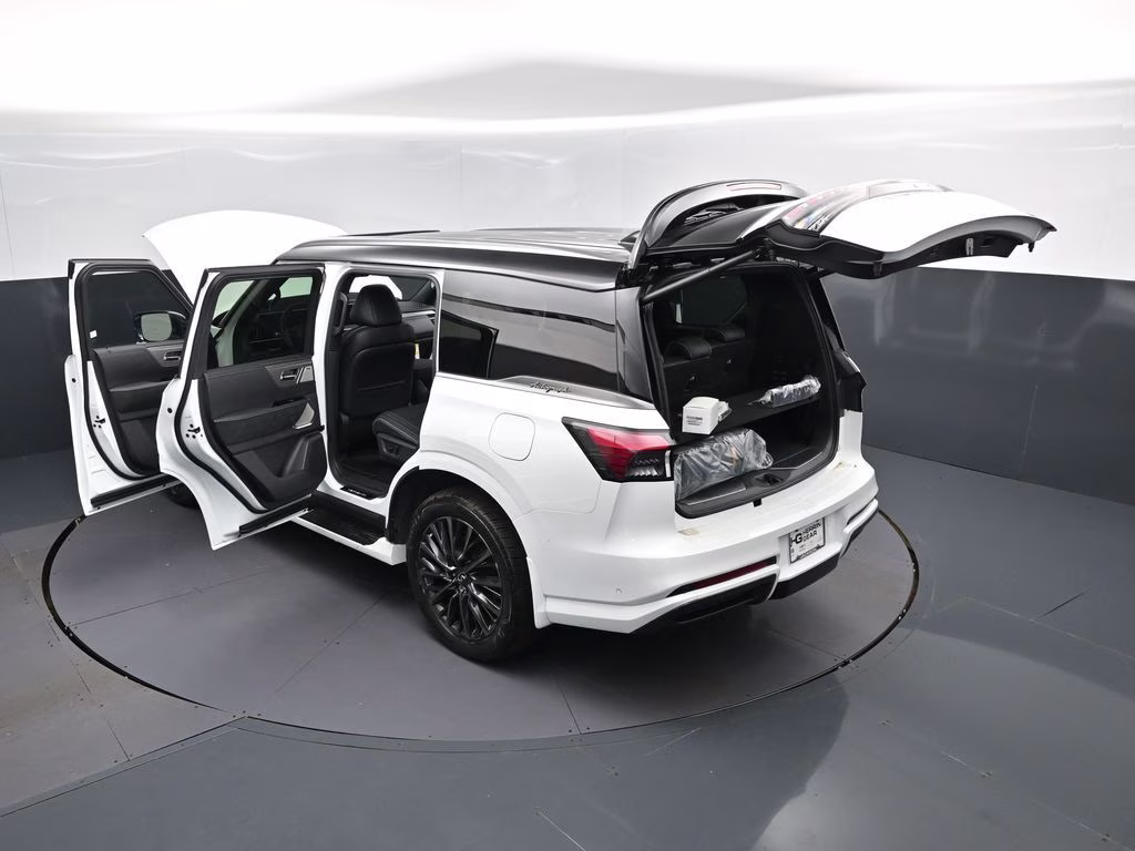 2026 White / Black INFINITI QX80 AUTOGRAPH 4X4 SUV