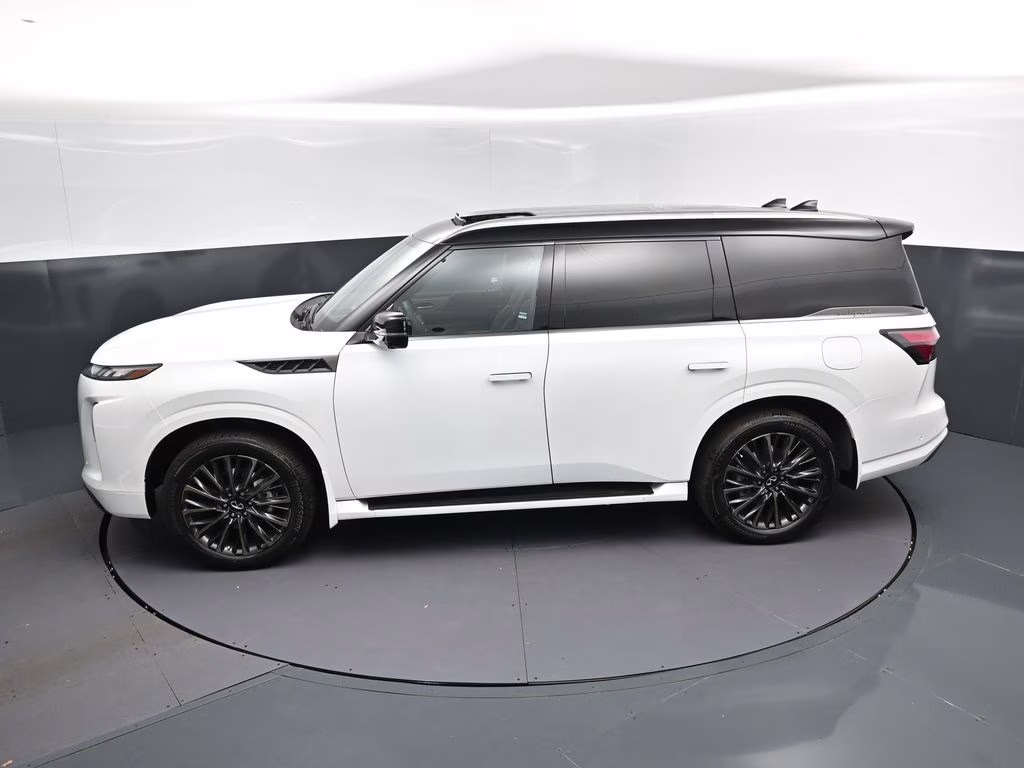 2026 White / Black INFINITI QX80 AUTOGRAPH 4X4 SUV