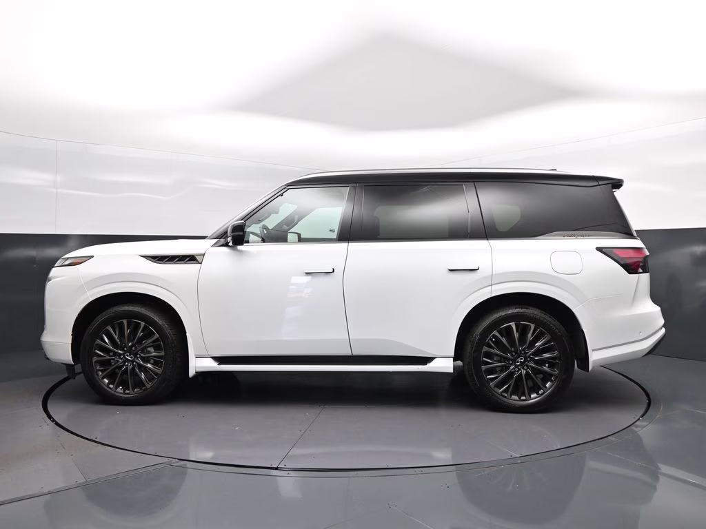 2026 White / Black INFINITI QX80 AUTOGRAPH 4X4 SUV