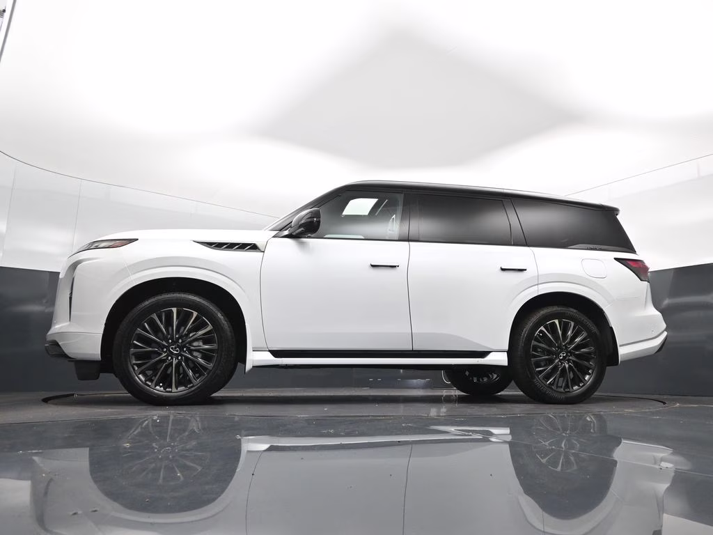 2026 White / Black INFINITI QX80 AUTOGRAPH 4X4 SUV