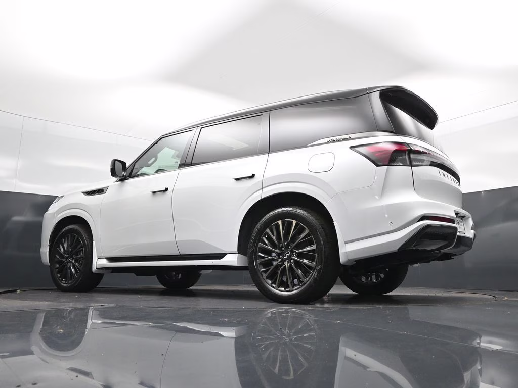 2026 White / Black INFINITI QX80 AUTOGRAPH 4X4 SUV