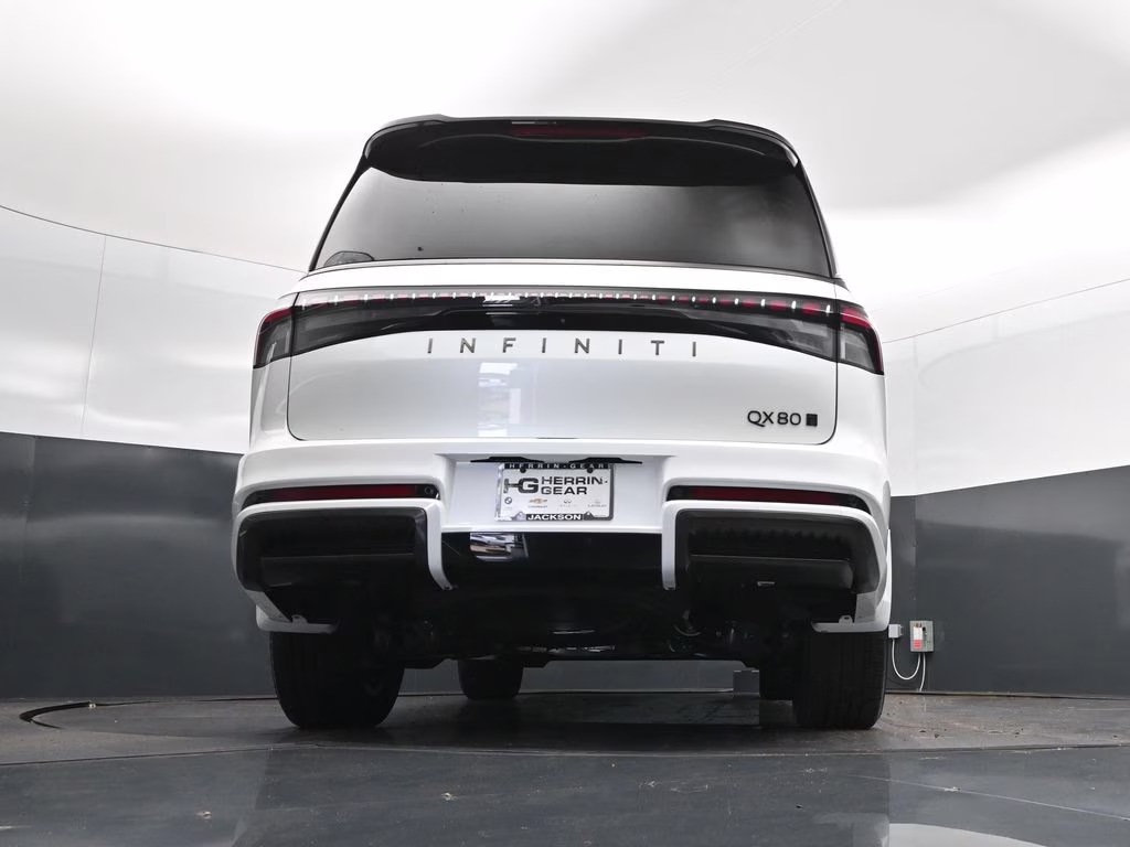 2026 White / Black INFINITI QX80 AUTOGRAPH 4X4 SUV