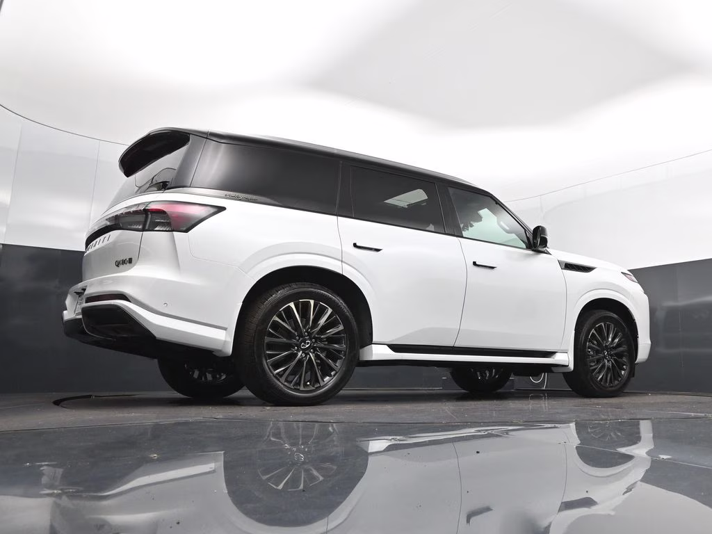 2026 White / Black INFINITI QX80 AUTOGRAPH 4X4 SUV
