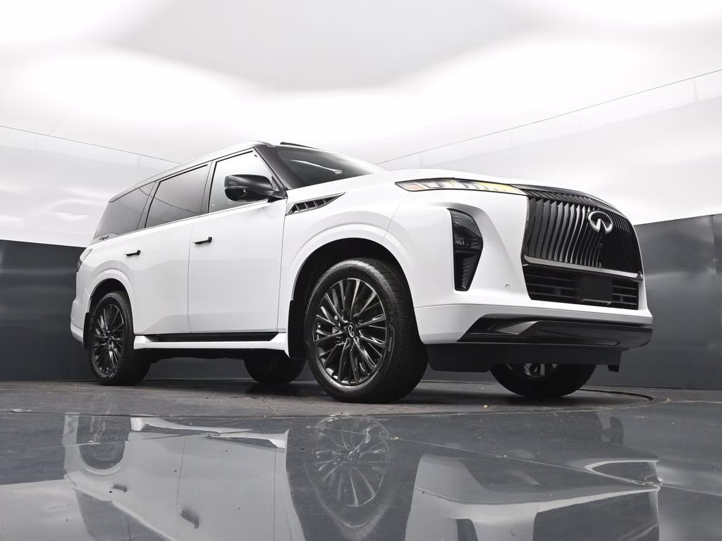 2026 White / Black INFINITI QX80 AUTOGRAPH 4X4 SUV