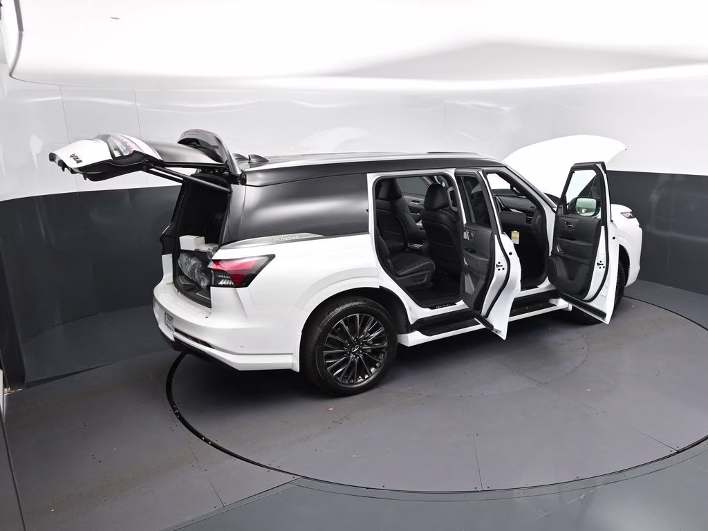 2026 White / Black INFINITI QX80 AUTOGRAPH 4X4 SUV