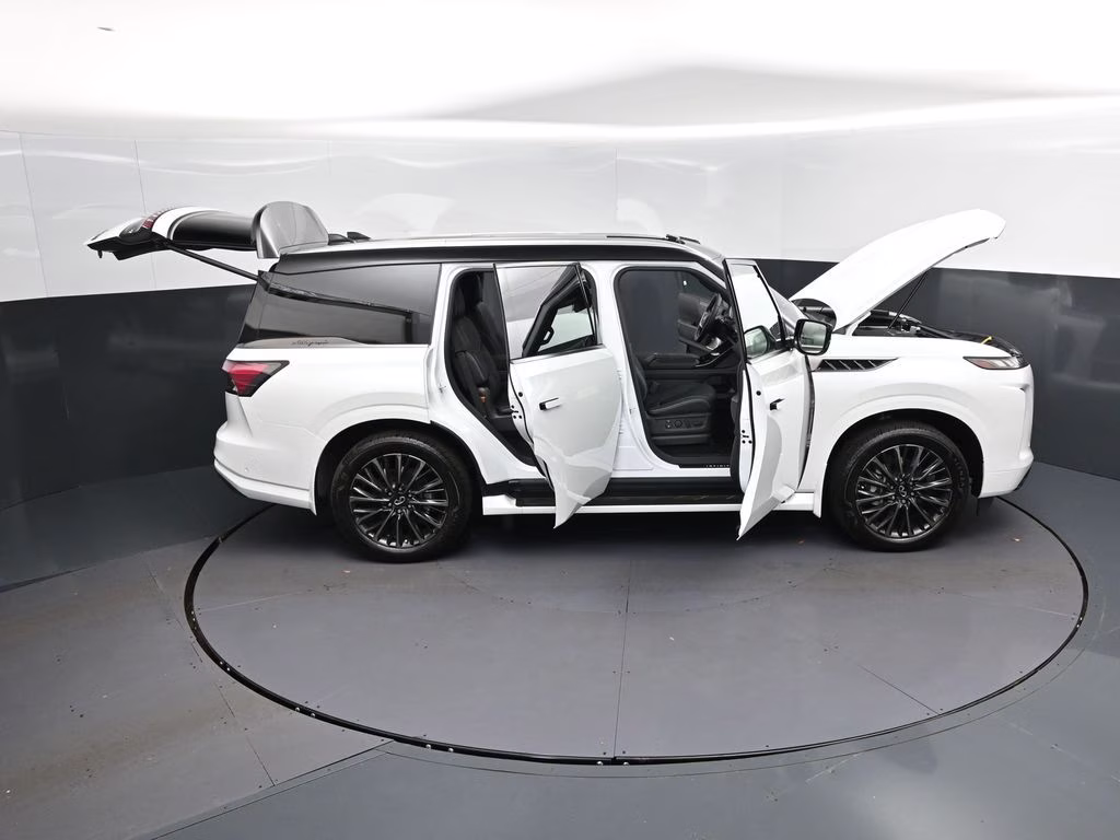 2026 White / Black INFINITI QX80 AUTOGRAPH 4X4 SUV