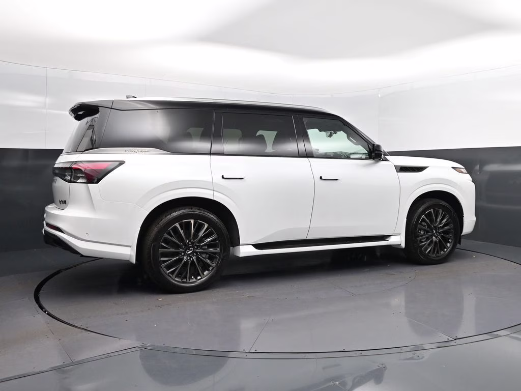 2026 White / Black INFINITI QX80 AUTOGRAPH 4X4 SUV