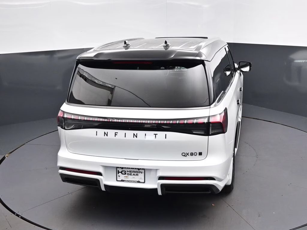 2026 White / Black INFINITI QX80 AUTOGRAPH 4X4 SUV