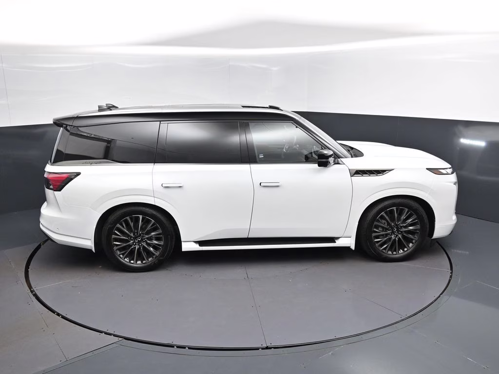 2026 White / Black INFINITI QX80 AUTOGRAPH 4X4 SUV