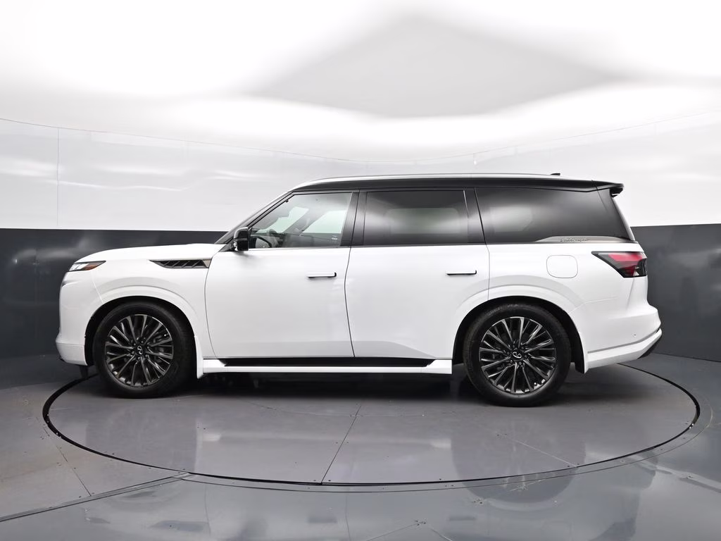 2026 White / Black INFINITI QX80 AUTOGRAPH 4X4 SUV