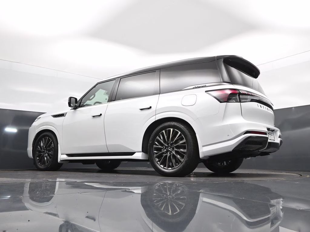 2026 White / Black INFINITI QX80 AUTOGRAPH 4X4 SUV