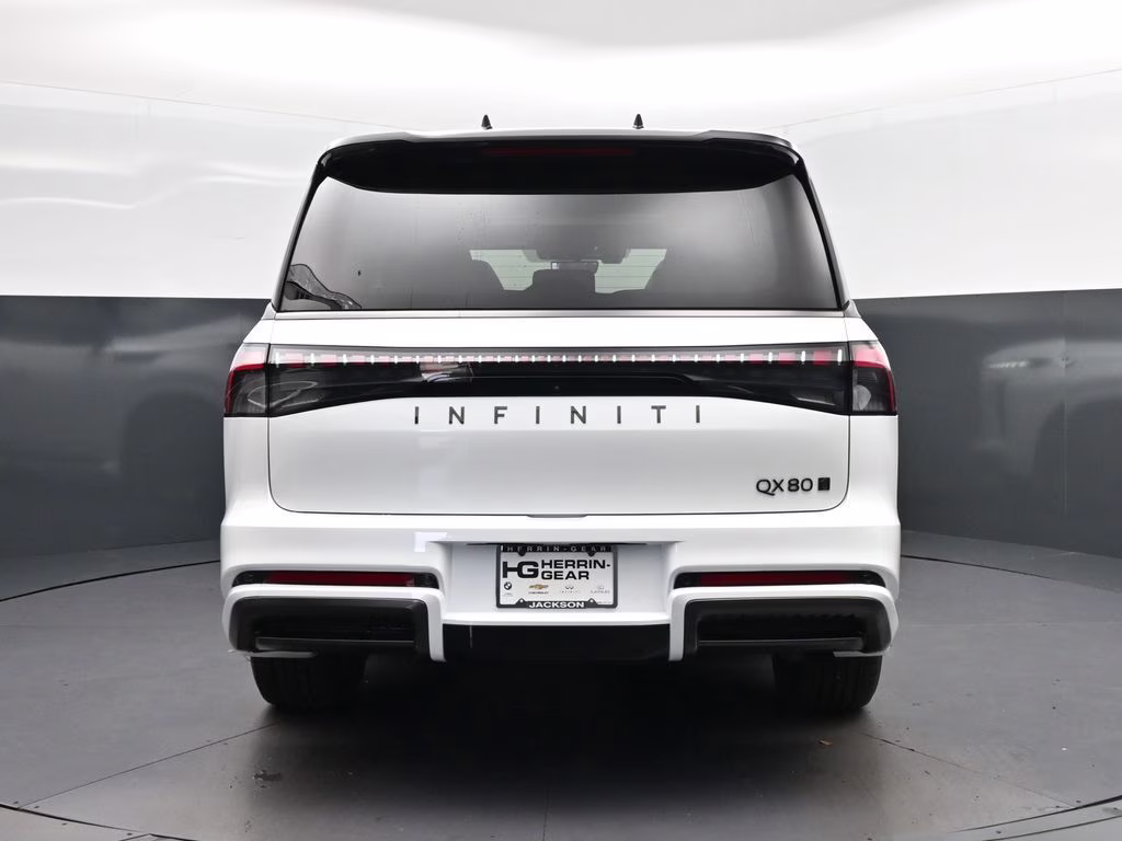 2026 White / Black INFINITI QX80 AUTOGRAPH 4X4 SUV