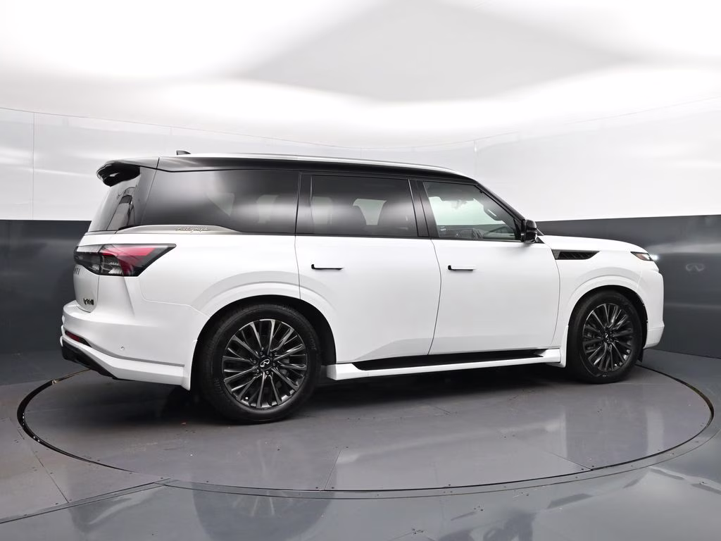 2026 White / Black INFINITI QX80 AUTOGRAPH 4X4 SUV