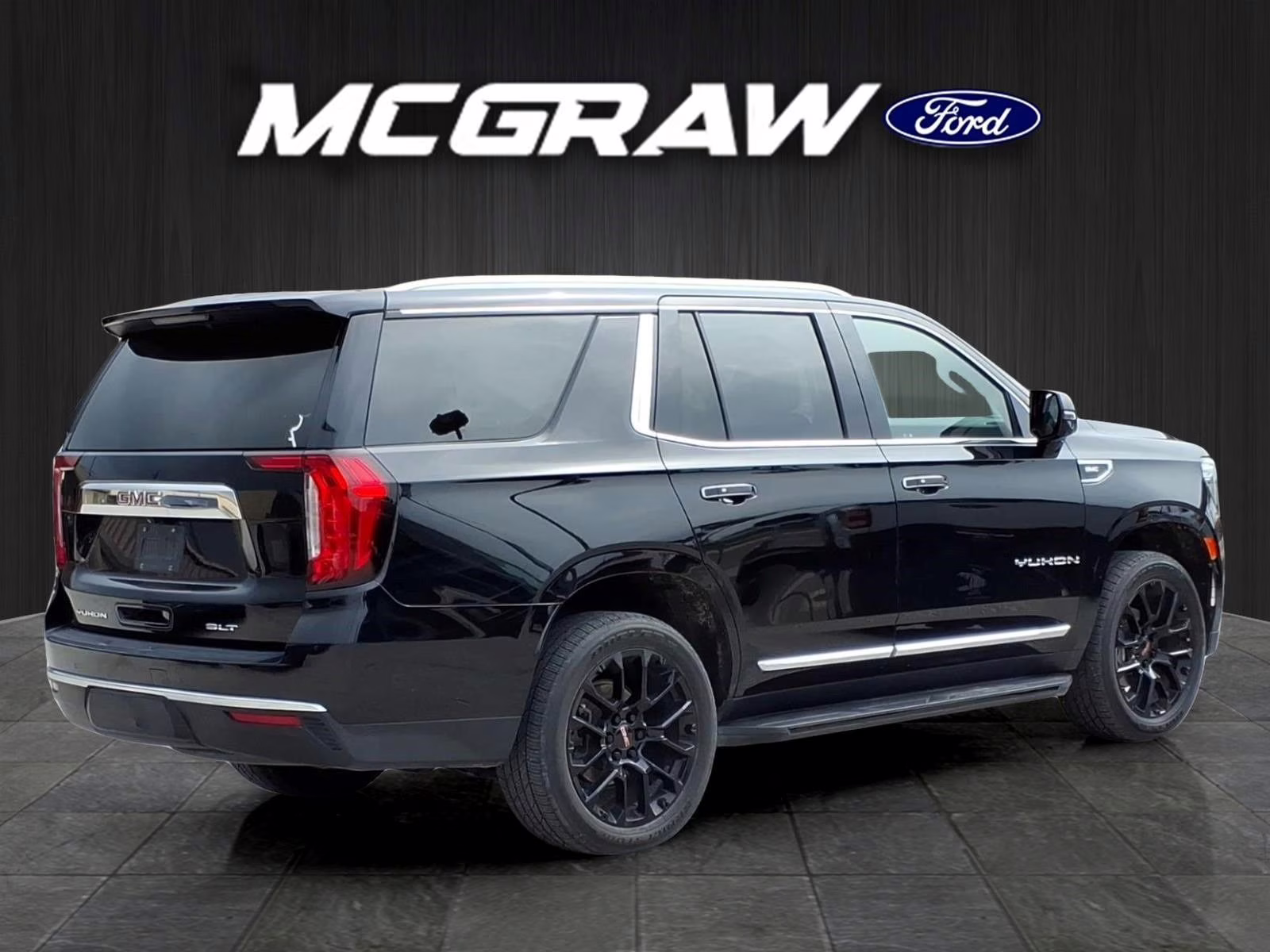 2022 Onyx Black GMC Yukon SLT 4X4 SUV