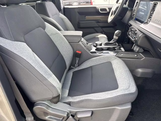 2026 Ford Bronco Base 4X4 SUV