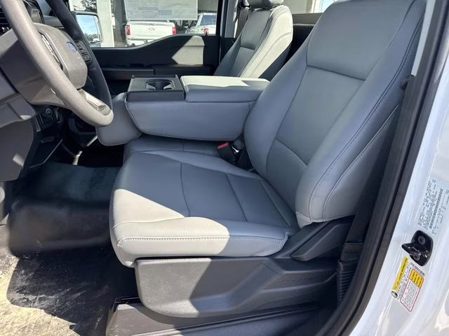 2026 Oxford White Ford F-150 XL RWD Truck