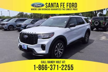 2026 White Ford Explorer ST-Line 4X4 SUV