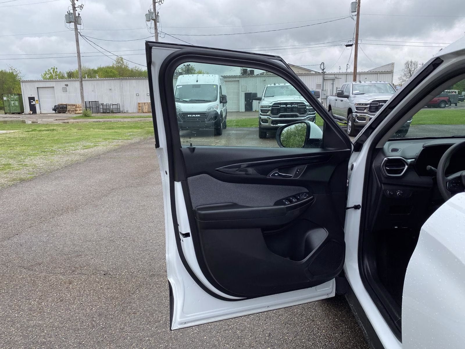 2025 Summit White Chevrolet Trailblazer LT AWD SUV