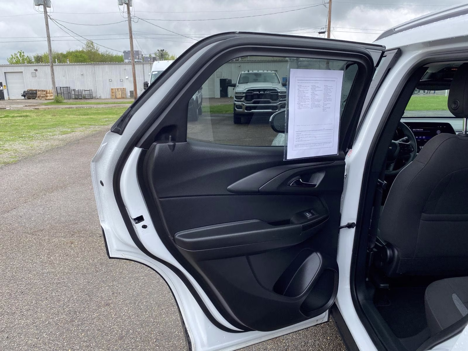 2025 Summit White Chevrolet Trailblazer LT AWD SUV