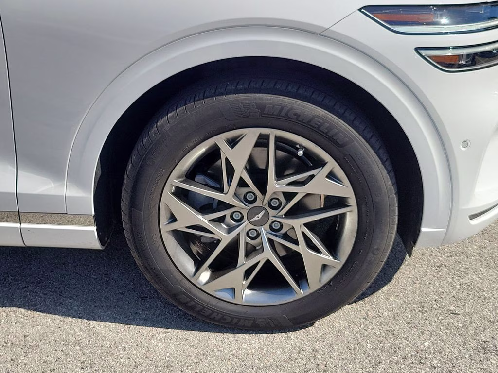 2022 Uyuni White Genesis GV70 2.5T ADVANCED AWD SUV