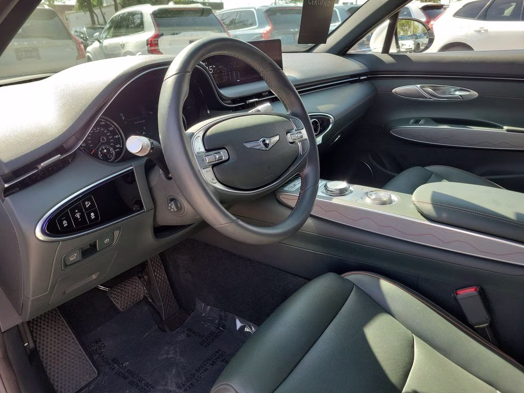2022 Uyuni White Genesis GV70 2.5T ADVANCED AWD SUV