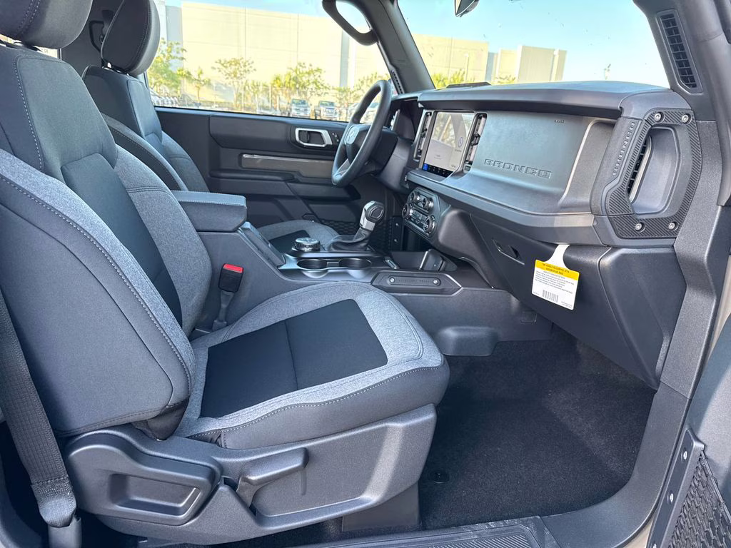 2026 Ford Bronco Base 4X4 SUV