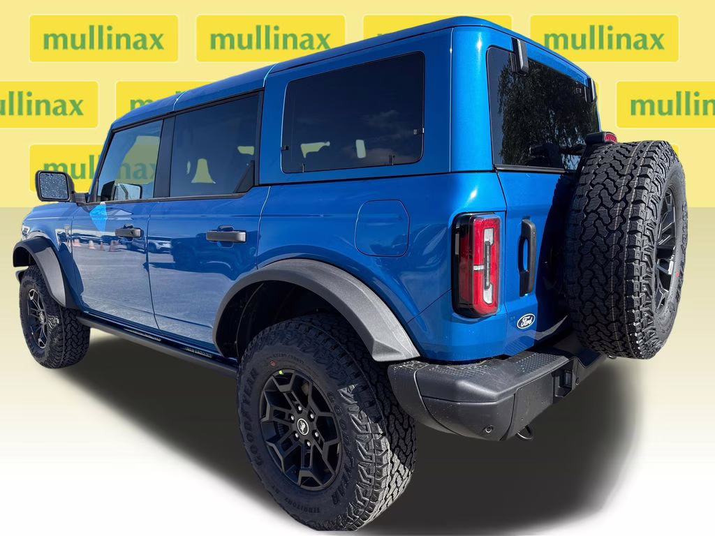 2026 Velocity Blue Metallic Ford Bronco Badlands 4X4 SUV