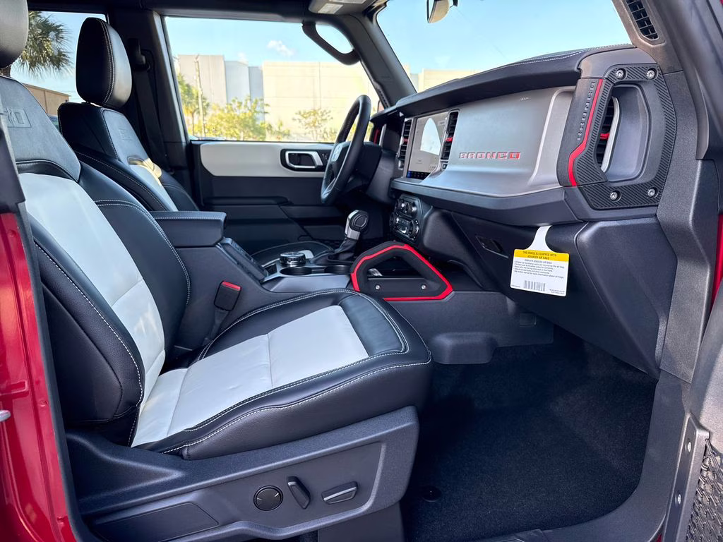 2026 Ford Bronco Outer Banks 4X4 SUV