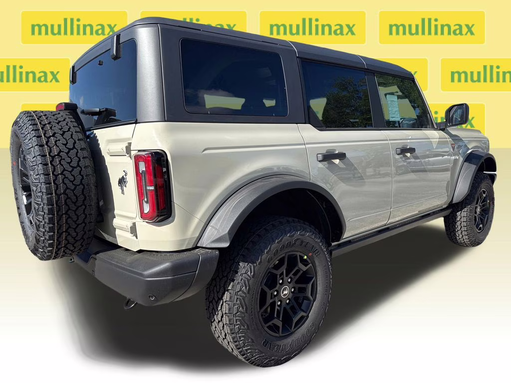 2026 Desert Sand Ford Bronco Badlands 4X4 SUV